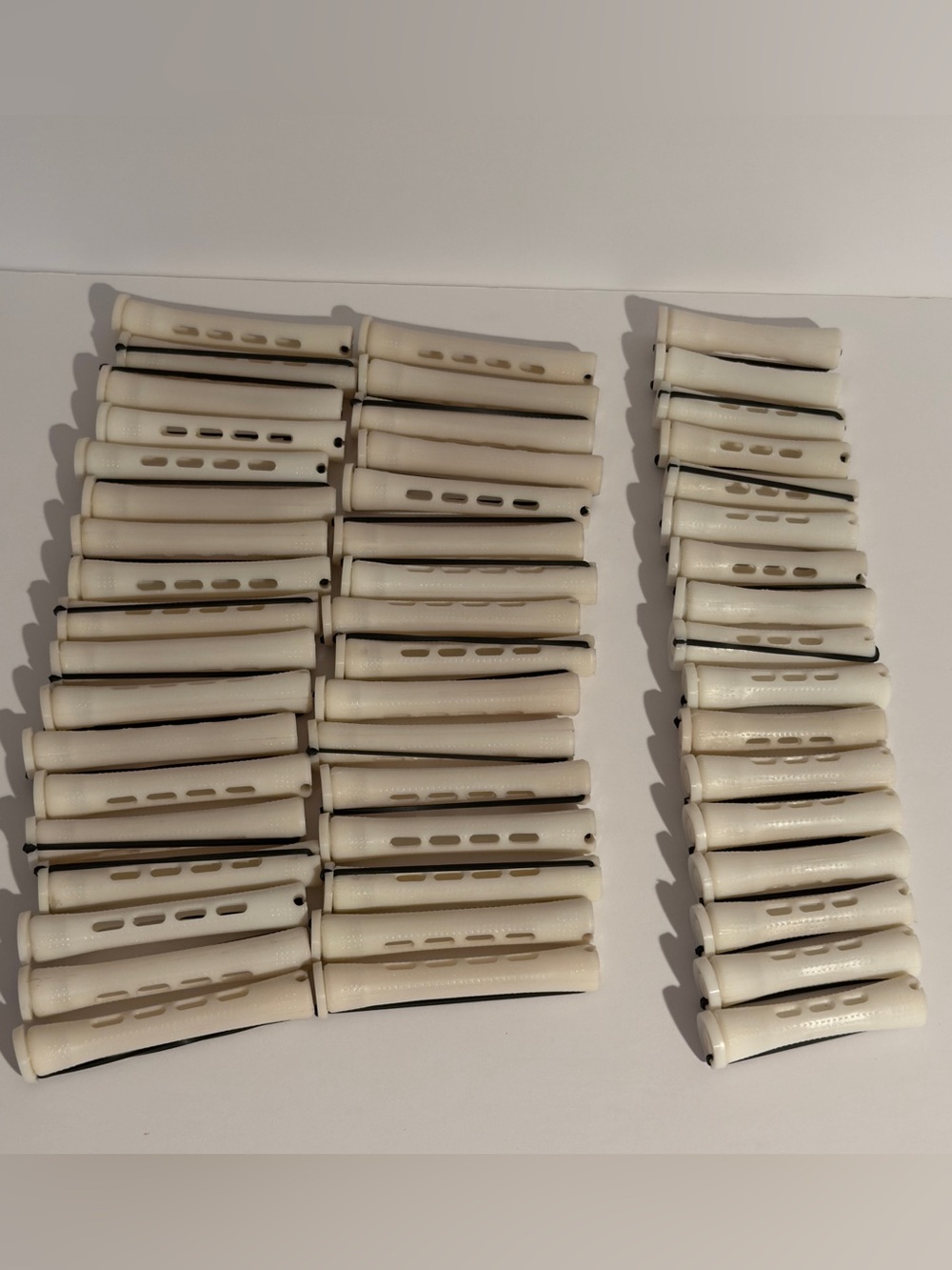 White Color Hair Perm Rods 51 Pieces 3 1/4” 2 1/2” Cold Wave Rod With Lid